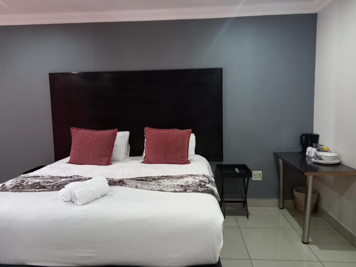 Khayalami Hotel - Emalahleni Exteriér fotografie